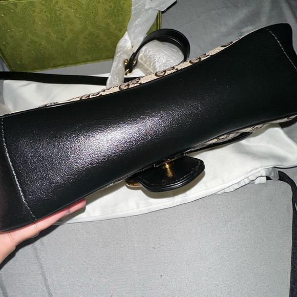 Gucci Marmont Small Shoulder Bag - Picture 8 of 8